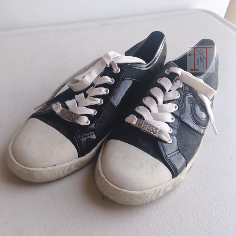Guess Lace-up Sneaker/Tennis Shoes